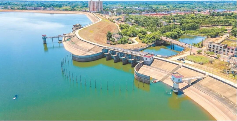 1763958499842404.jpg 环北部湾广东水资源配置工程向南输水的接点站——湛江市徐闻县大水桥水库。.jpg